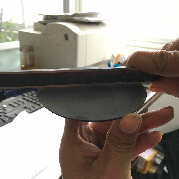 加工實例：泰州晨虹CHSX5620-XW數(shù)控金剛石線雙絲筒機(jī)床切割直徑100mm碳化硅效果
